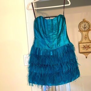 Beautiful teal-blue Betsy Johnson dress. Perfect for summer weddings, dances.